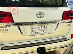 تۆیۆتا لاند کروزەر